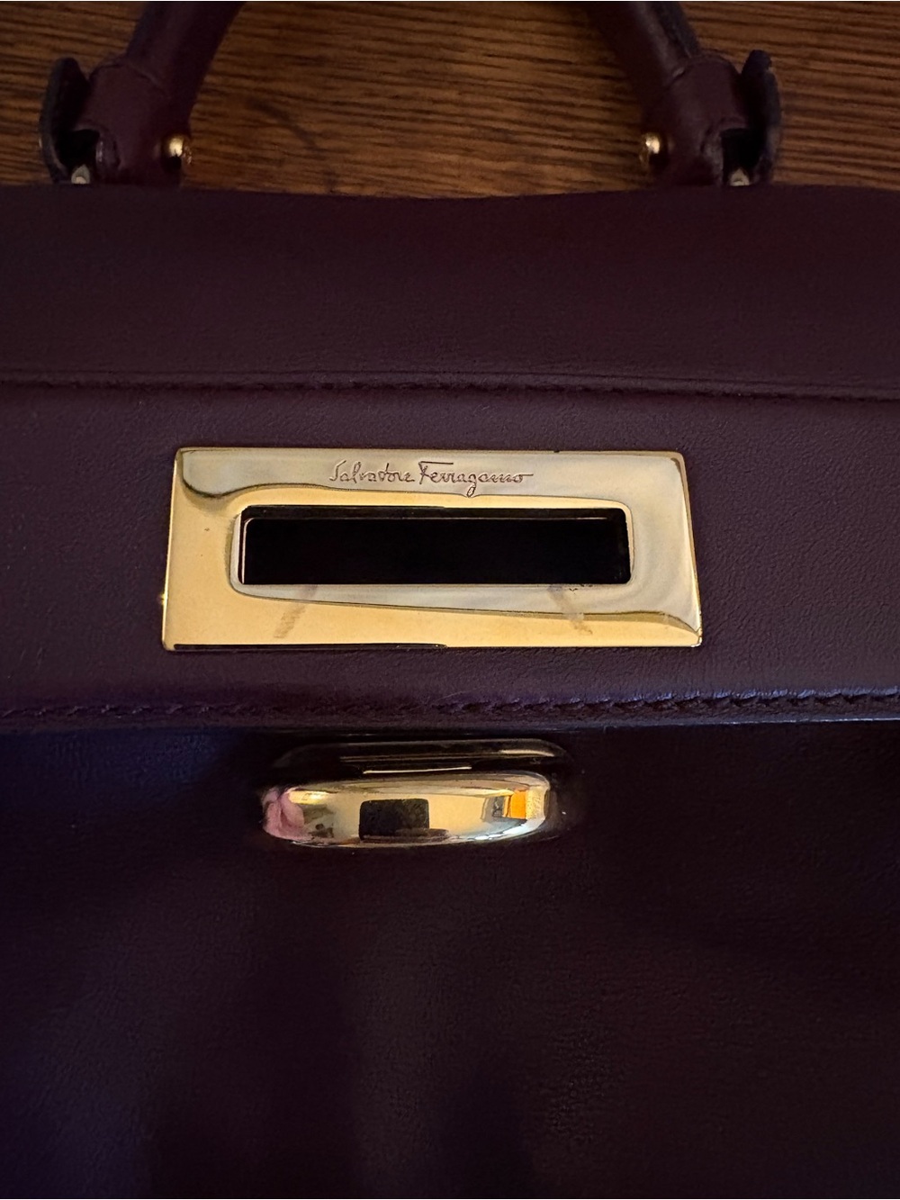 Salvatore Ferragamo Sofia Satchel Crossbody Large Plum Leather Gold- EXCELLENT - Picture 13 of 17